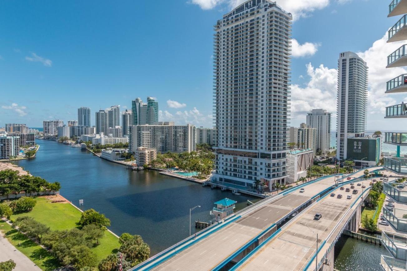 Modern One Bedroom Rental At Beach Walk Resort Miami 18Th Floor Hallandale Beach Buitenkant foto