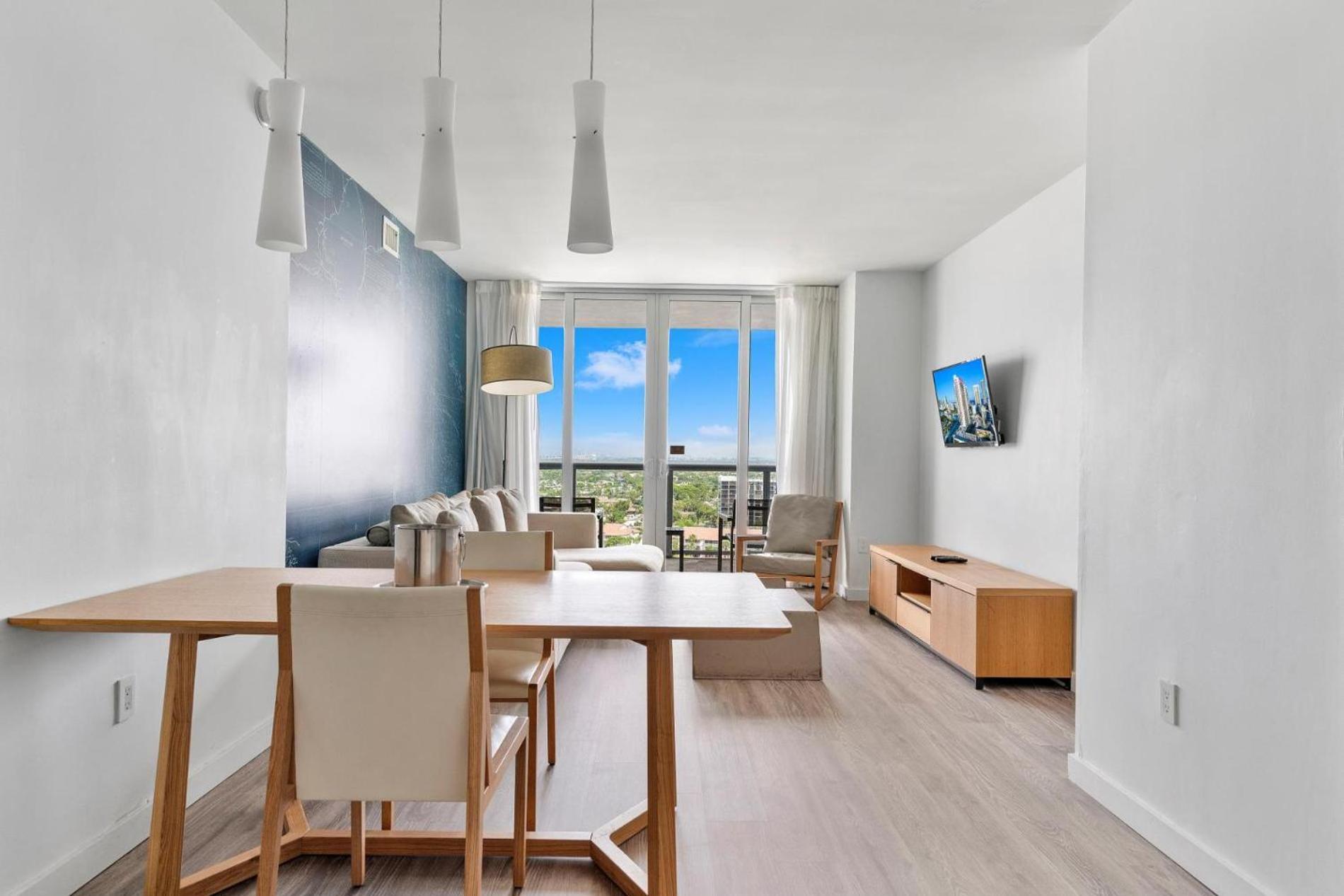 Modern One Bedroom Rental At Beach Walk Resort Miami 18Th Floor Hallandale Beach Buitenkant foto