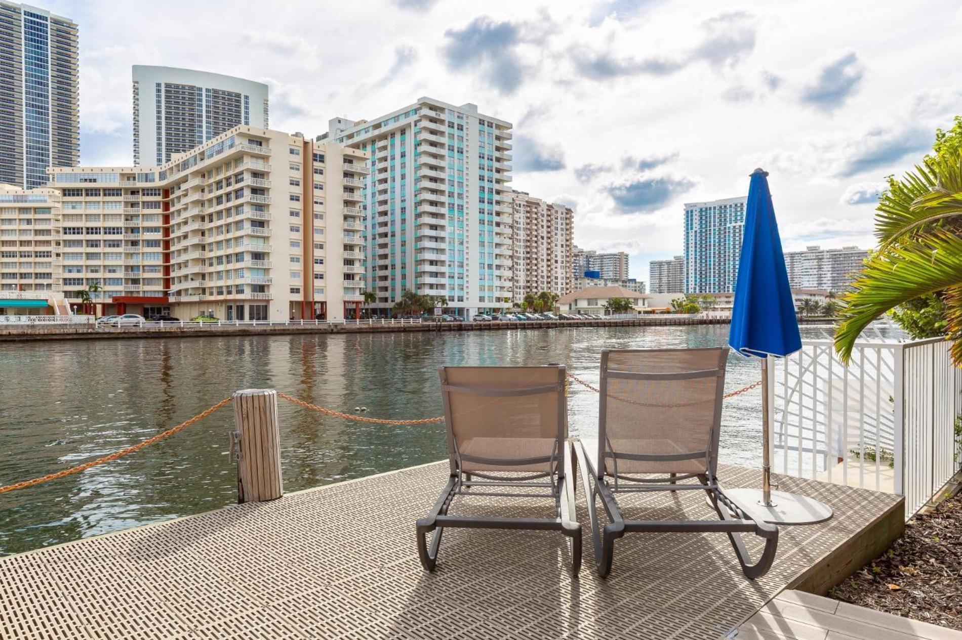 Modern One Bedroom Rental At Beach Walk Resort Miami 18Th Floor Hallandale Beach Buitenkant foto